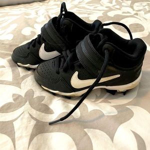 Nike baseball cleats size 11y